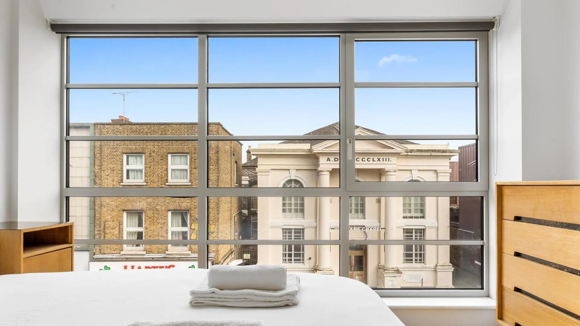 Central And Bright 1 Bedroom Flat - Peckham London